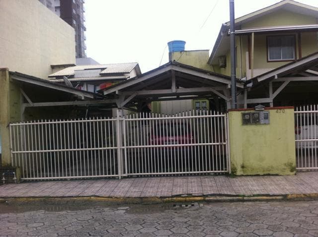 Terreno para Venda em Itapema / SC no bairro MEIA PRAIA