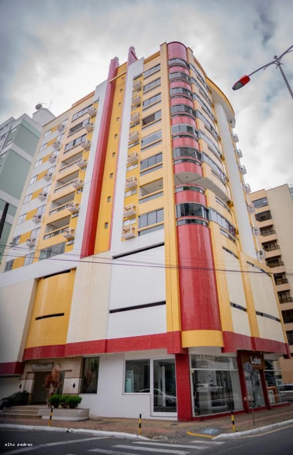 Apartamento 2 dormitórios para Venda em Balneário Camboriú / SC no bairro CENTRO