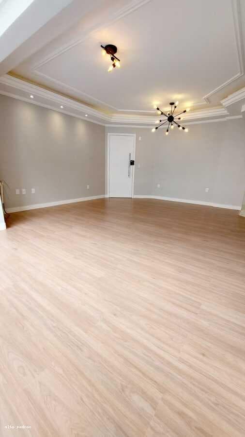 Apartamento 3 Quartos para Venda em Balneário Camboriú / SC no bairro CENTRO