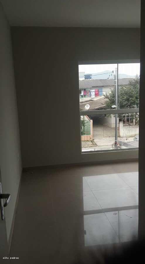 Sobrado para Venda em Camboriú / SC no bairro Areias
