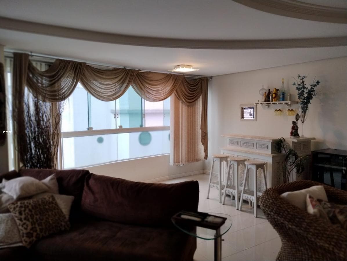 Apartamento 3 Quartos para Venda em Balneário Camboriú / SC no bairro CENTRO