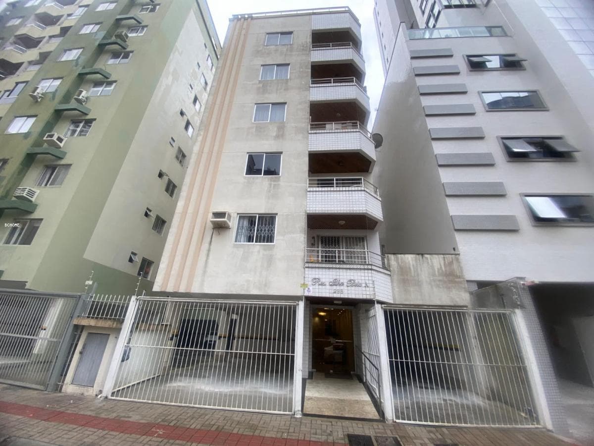 Apartamento 2 Quartos para Venda em Balneário Camboriú / SC no bairro CENTRO