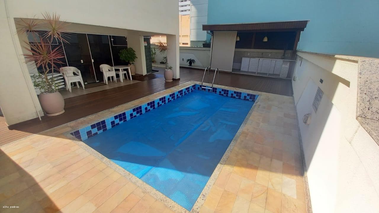 Alto Padrão para Venda em Balneário Camboriú / SC no bairro CENTRO