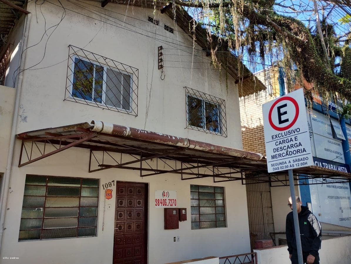 Casa para Venda em Balneário Camboriú / SC no bairro CENTRO