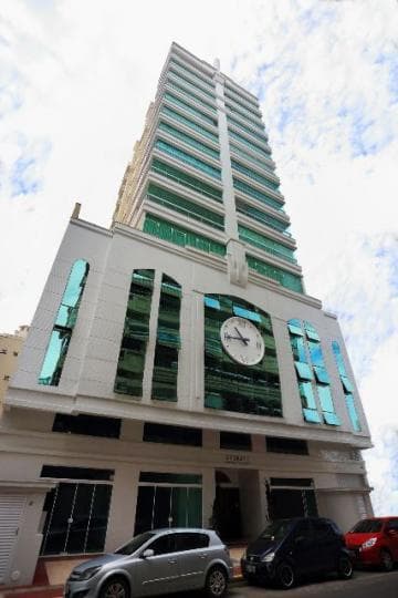Apartamento para Venda em Itapema / SC no bairro MEIA PRAIA