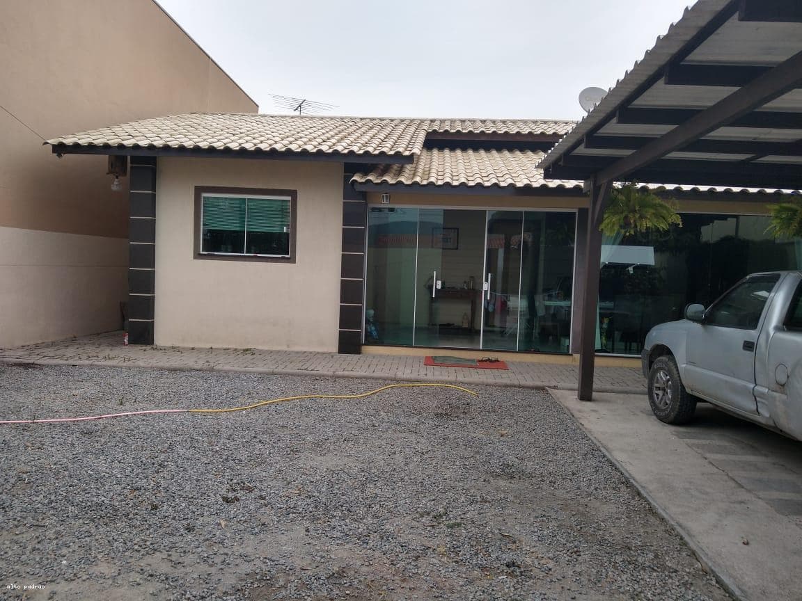 Casa para Venda em Itapema / SC no bairro jardin praia mar