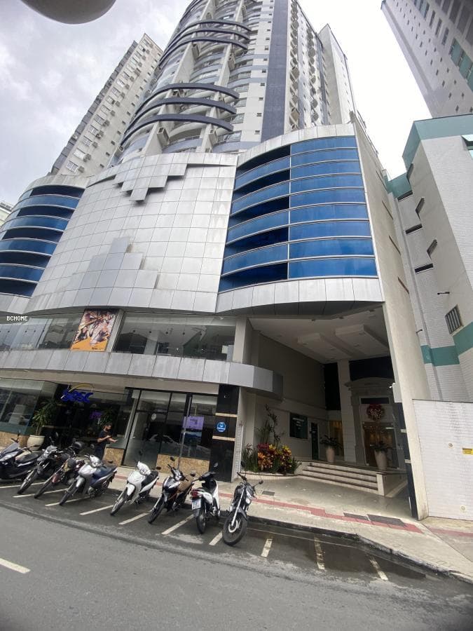 Apartamento 2 Quartos para Venda em Balneário Camboriú / SC no bairro CENTRO